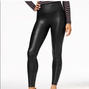 Spans Faux Leather Leggings L